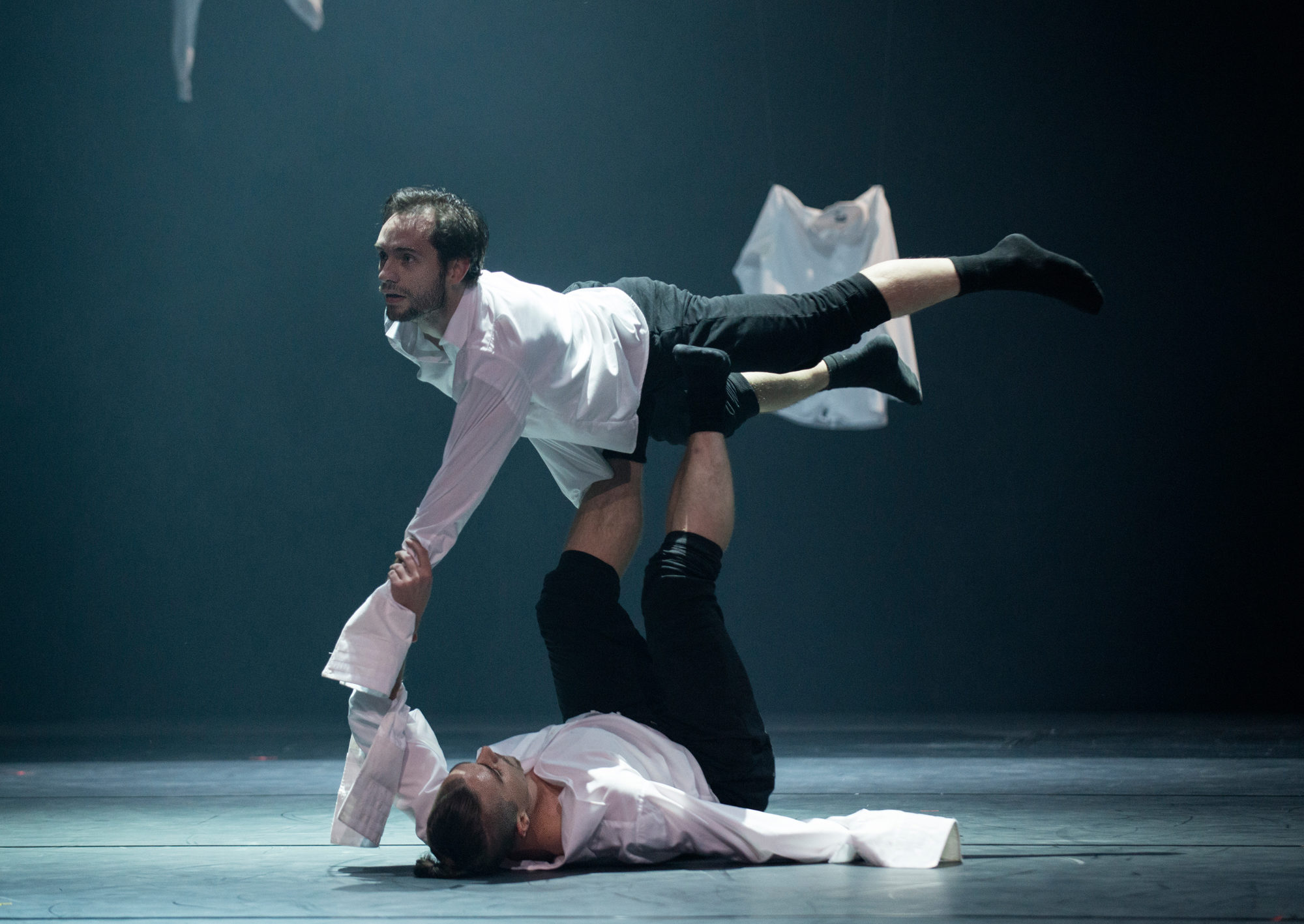 Szenenfoto aus „Passacaglia“ (Choreografie von Denis Untila & Michelle Yamamoto, präsentiert bei „PTAH III“ 2014) (Foto: Mario Perricone)