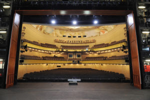 Saarländisches Staatstheater/Großes Haus-Zuschauersaal/ Foto ©Martin Kaufhold