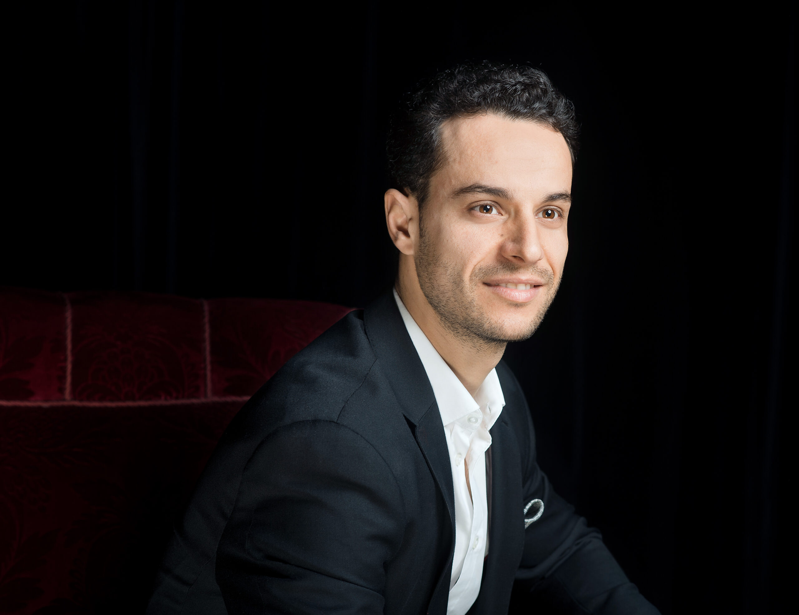 Der Tenor Carlos Cardoso im Gespräch mit dem OPERNMAGAZIN DAS